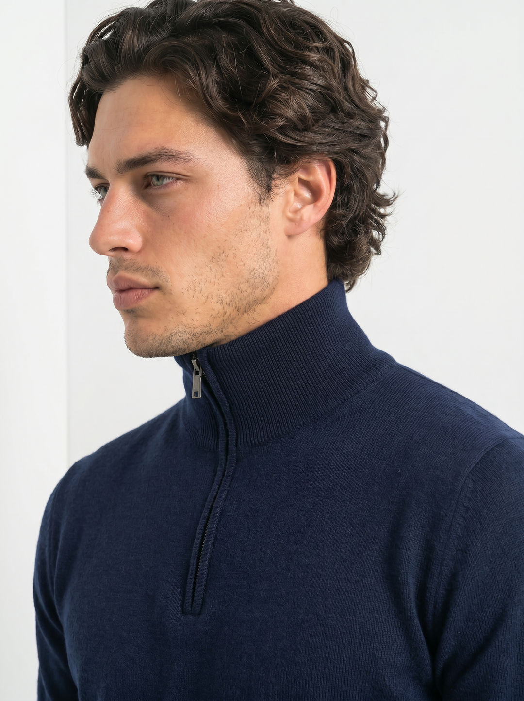Suéter Elegante de Cuello 1/4