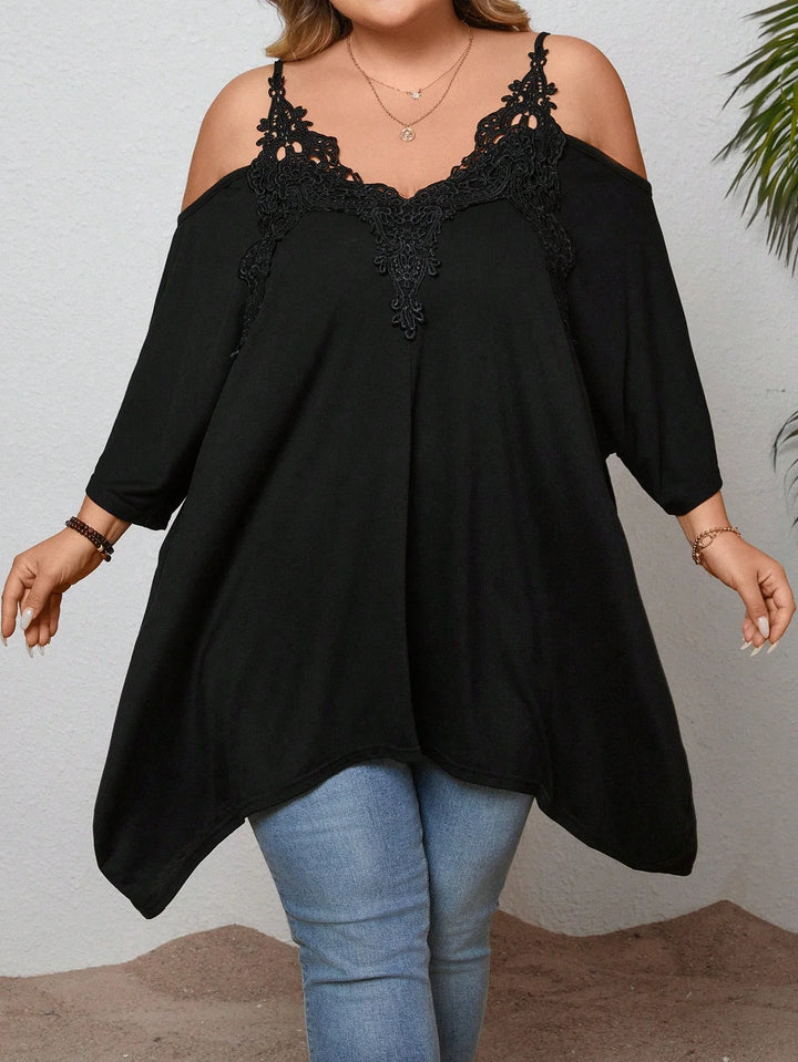 Camiseta Boho de vacaciones, tallas grandes, de encaje floral, corte en frío en los hombros, dobladillo asimétrico