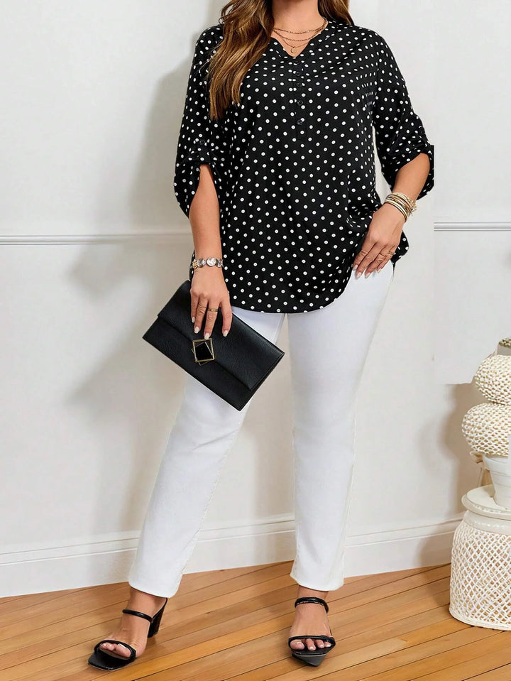 Camisa casual de mujer tallas grandes con estampado de lunares, cuello en V y mangas enrollables