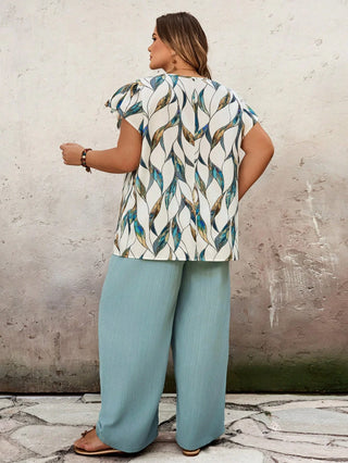 Conjunto de 2 piezas tallas grandes, compuesto por camisa con estampado integral y pantalones de color sólido