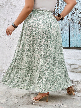 Vestido largo en vida alta con fantasía floral verde para tallas curvy, plus size