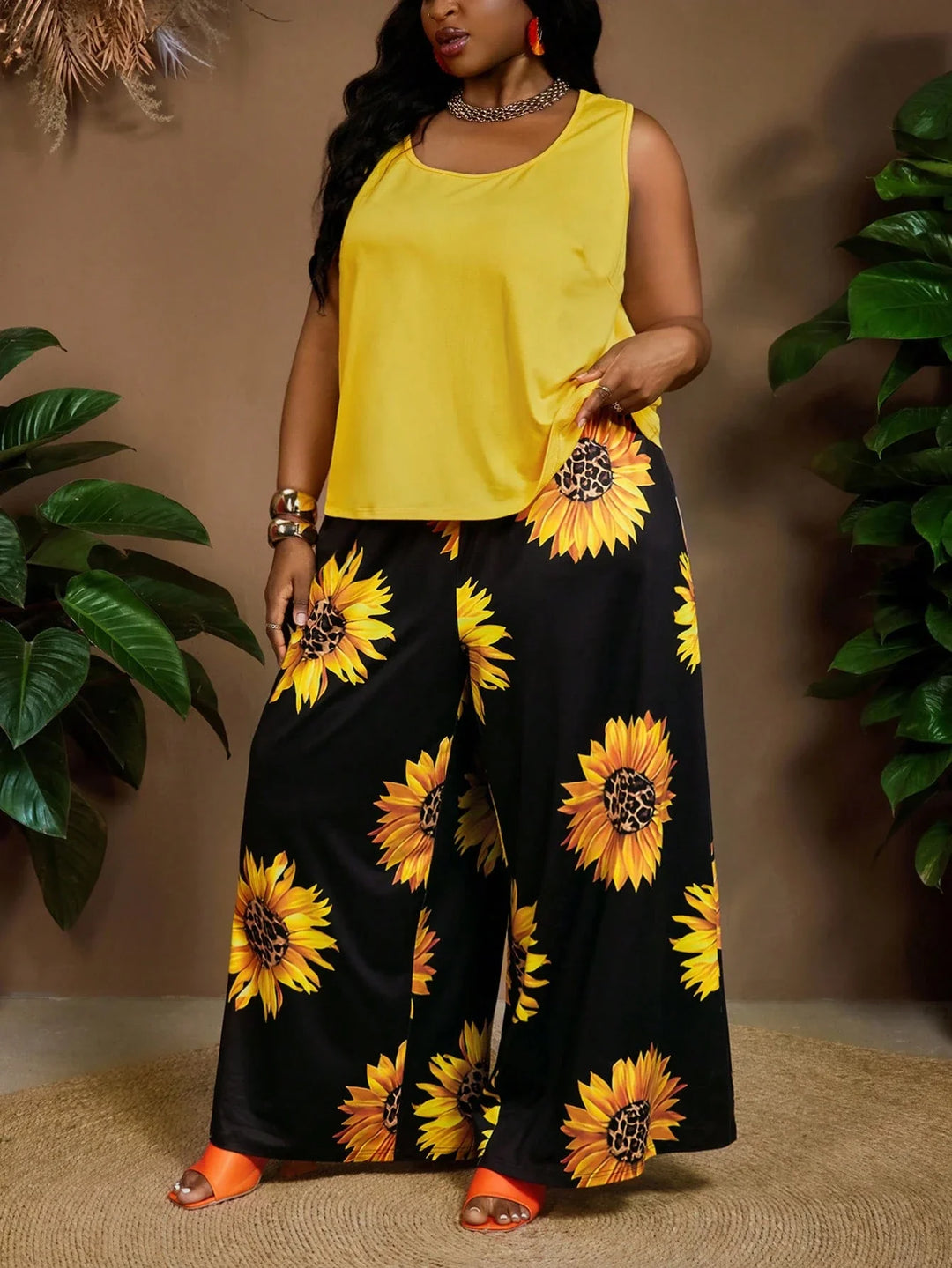 Conjunto de 2 piezas para mujer tallas grandes, top sin mangas con escote redondo y pantalones cortos con estampado de girasoles