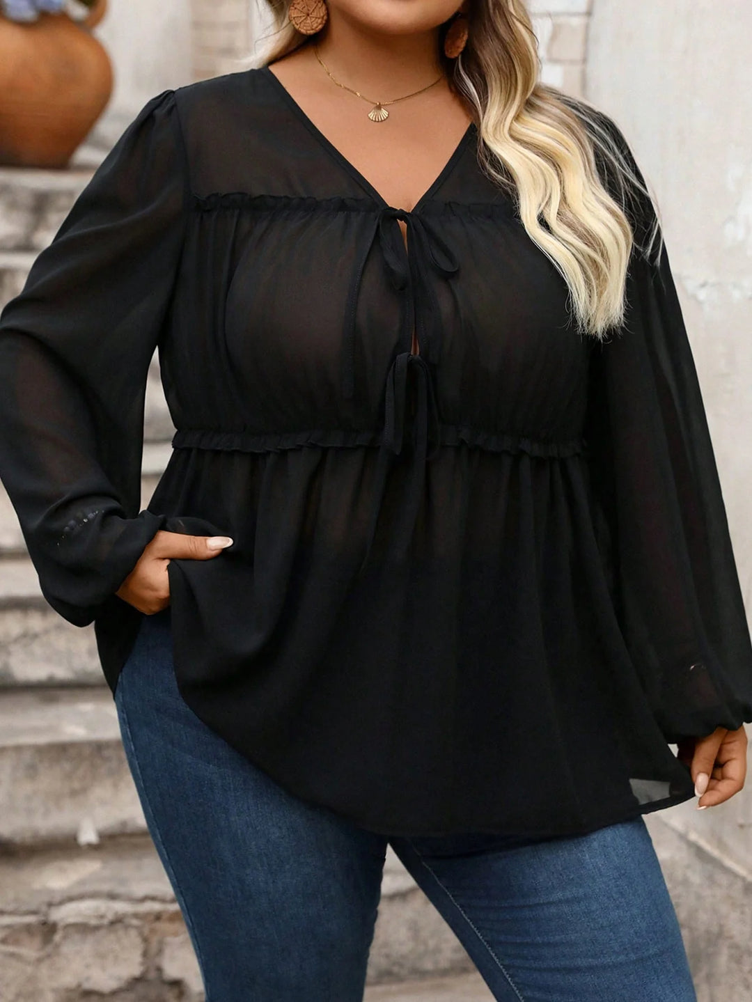 Camisas de manga larga en chiffon color vino y negro, elegantes y acampanadas, estilo casual