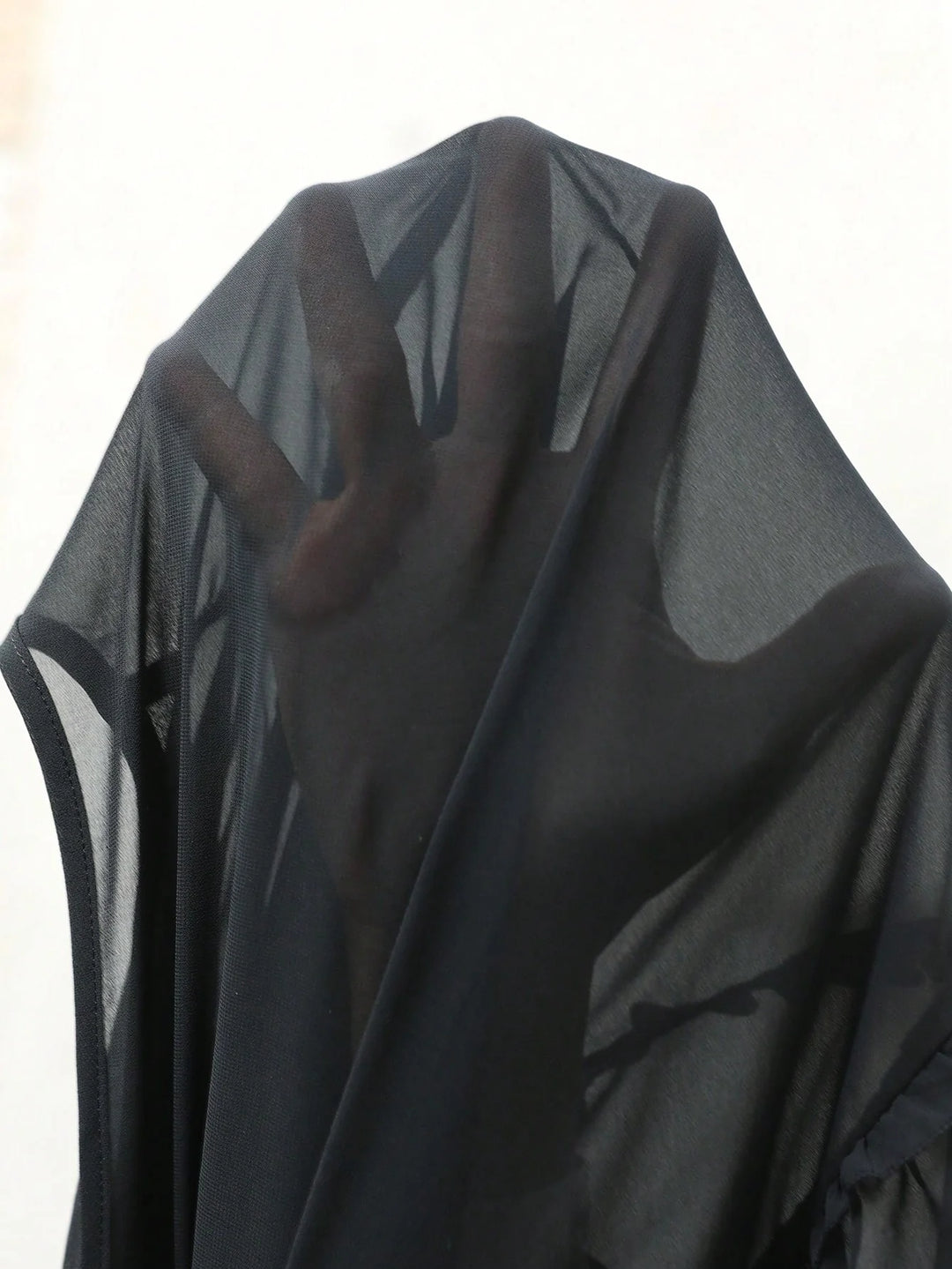 Camisas de manga larga en chiffon color vino y negro, elegantes y acampanadas, estilo casual