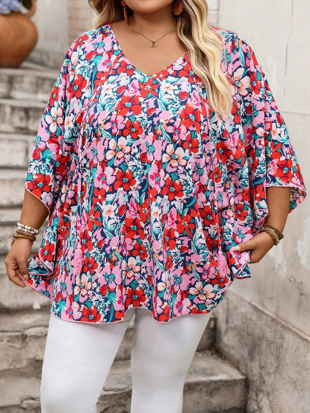 Camisa casual de vacaciones con estampado floral en toda la superficie, de talla grande