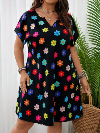 Vestido de vacaciones con mangas murciélago, escote en pico, estampado floral colorido