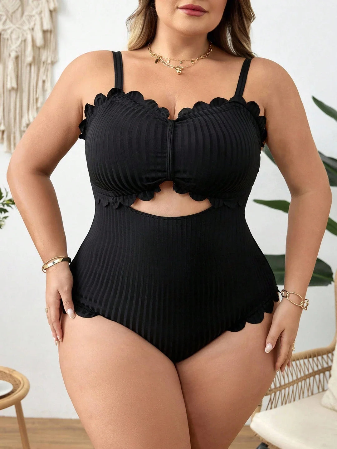 Traje de baño entero para mujer tallas grandes negro liso con volantes