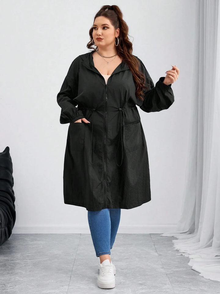 Abrigo largo de mujer tallas cómodas/curvy, negro con cintura fruncida, adecuado para la temporada de otoño/invierno