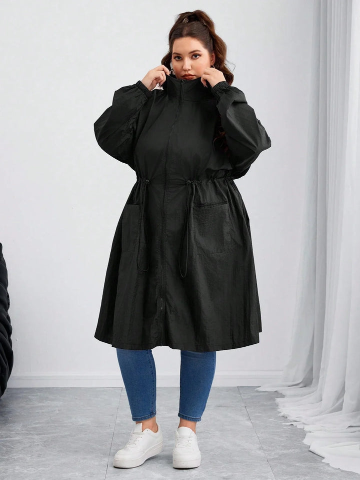 Abrigo largo de mujer tallas cómodas/curvy, negro con cintura fruncida, adecuado para la temporada de otoño/invierno