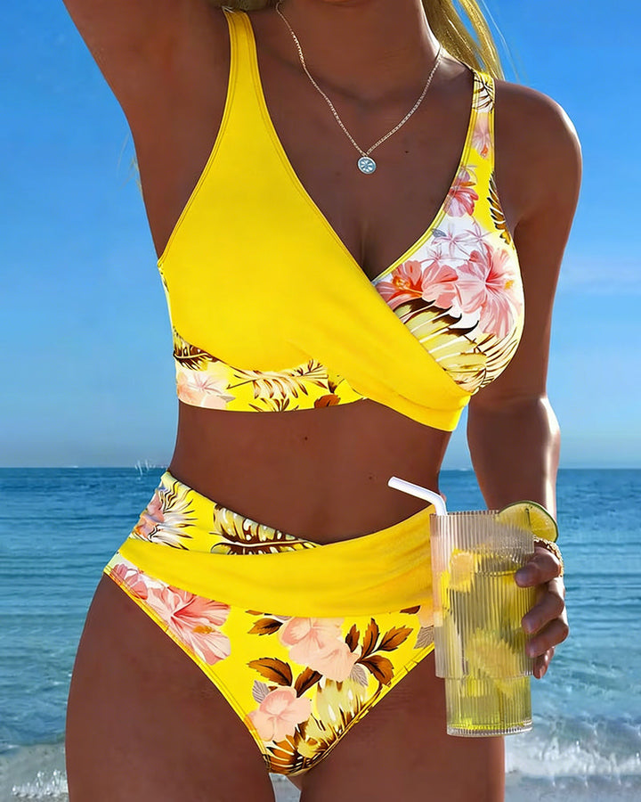 Jolina™ | Bikini de dos piezas con estampado floral y contraste