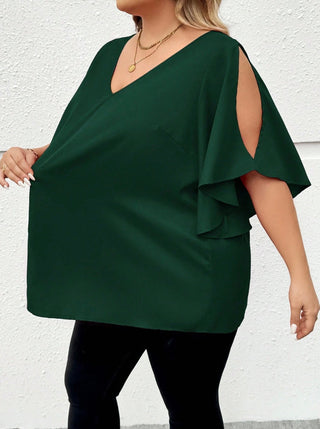 Camisa oversize con escote en V, mangas con volantes y abertura