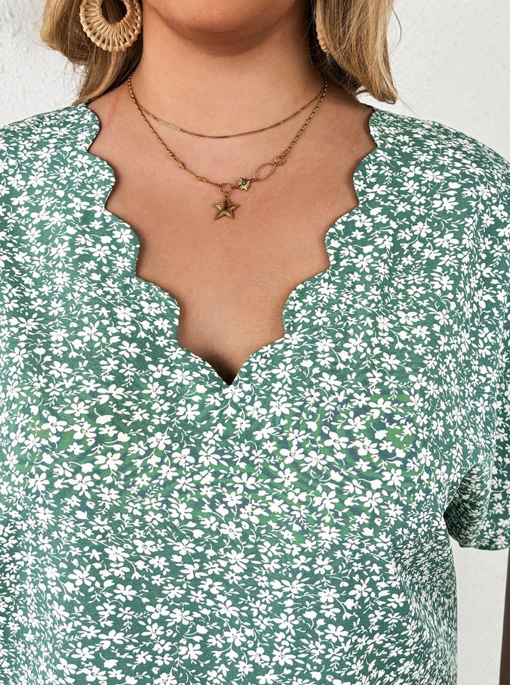 Camisa casual y amplia con decoración de concha para tallas cómodas