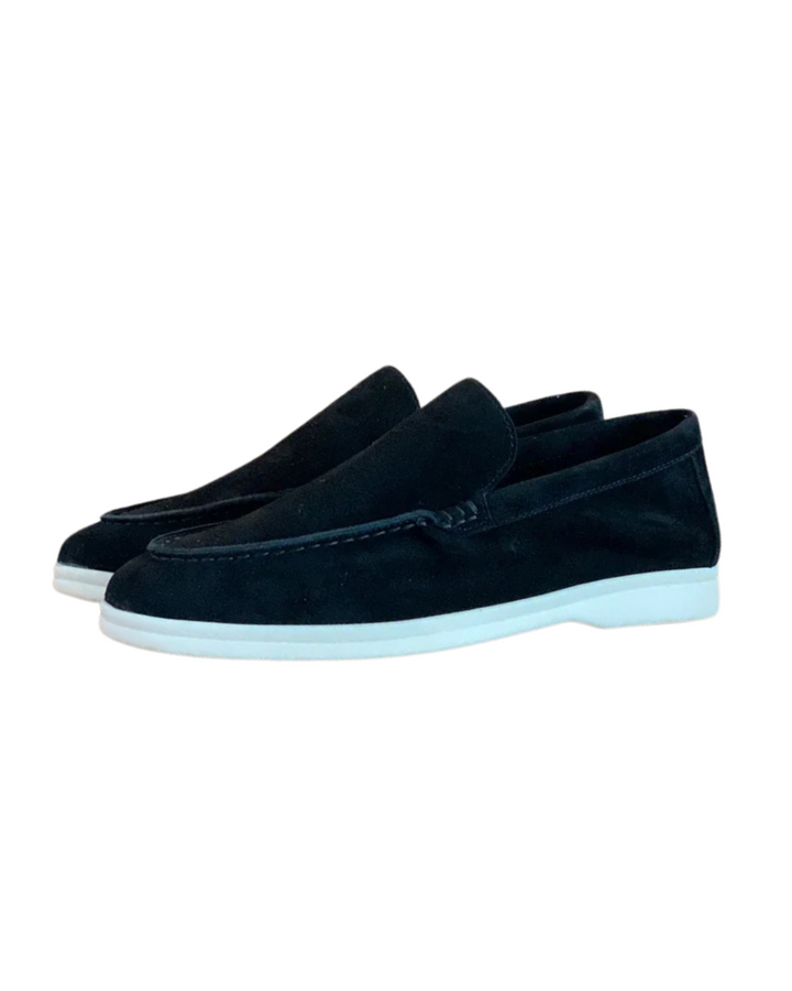 Elvoria | Zapatilla de Suede Premium